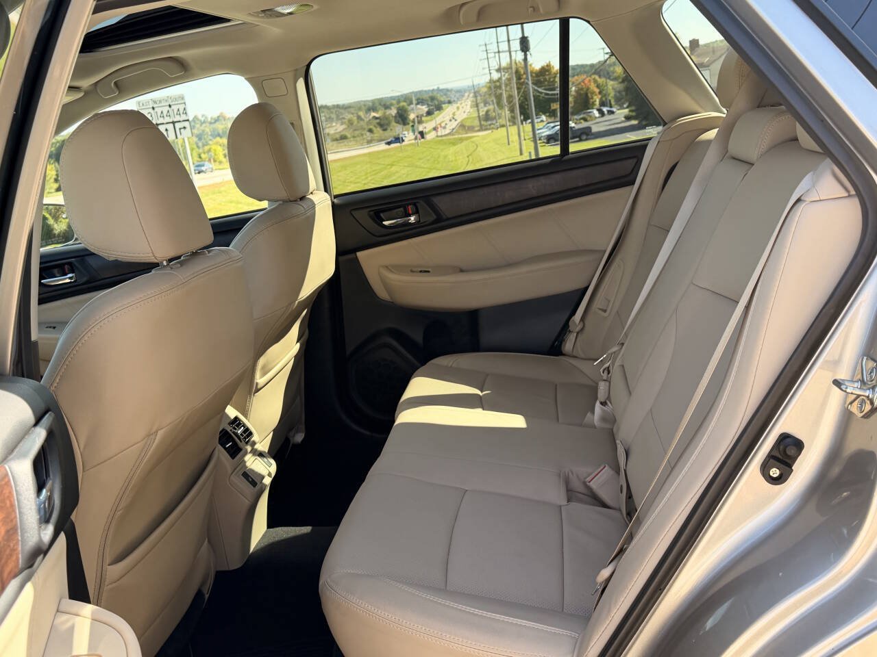 Used 2019 Subaru Outback 2.5i Limited AWD/4WD image 24