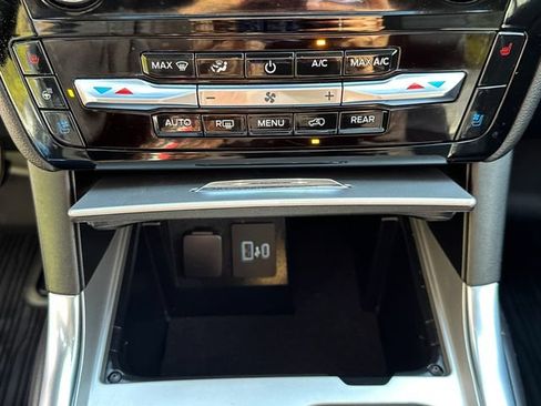 Certified 2023 Ford Explorer Limited AWD/4WD image 40