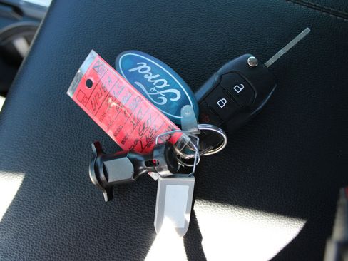 Used 2023 Ford F250 XLT image 29