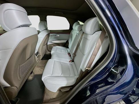 New 2026 Genesis GV70 2.5T Advanced AWD/4WD image 17