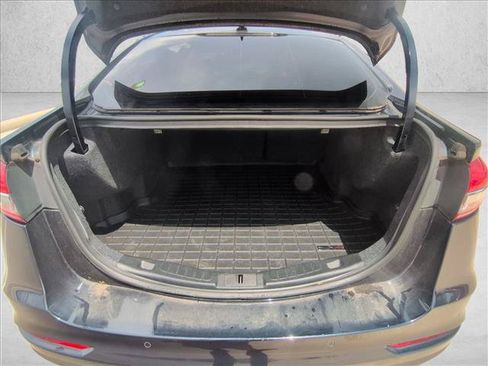 Used 2020 Ford Fusion SE AWD/4WD image 6