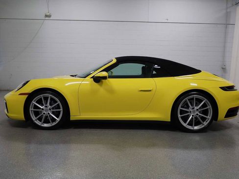 Certified 2022 Porsche 911 Carrera RWD image 2