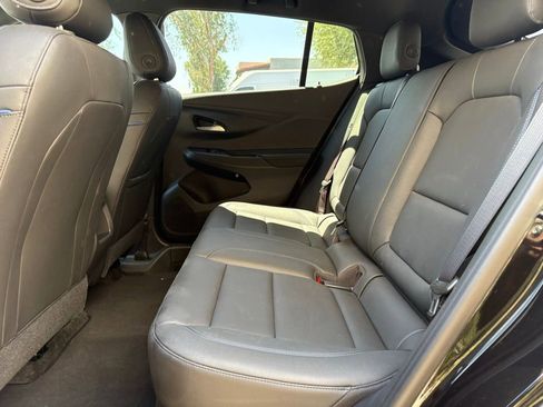 Used 2025 Buick Envista Sport Touring FWD image 10