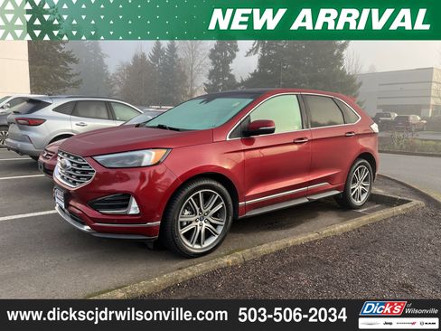 Used 2019 Ford Edge Titanium w/ Equipment Group 301A image 3