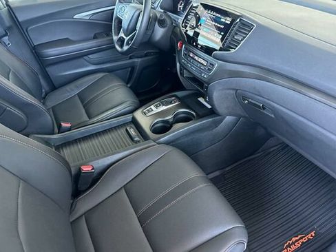 Used 2023 Honda Passport TrailSport image 16