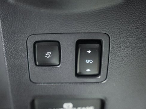 Used 2022 Ford F350 Platinum w/ Tremor Off-Road Package image 53