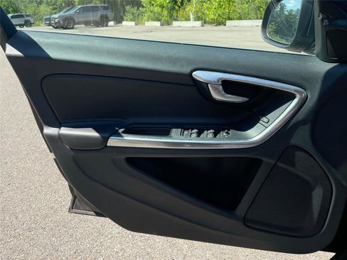 Used 2015 Volvo V60 T5 Premier AWD/4WD image 18