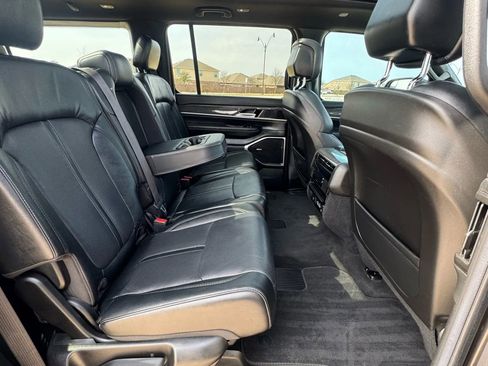 Used 2022 Jeep Wagoneer Series II w/ Premium Group I image 23