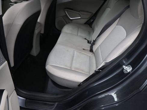 Used 2021 Kia Soul LX FWD image 23