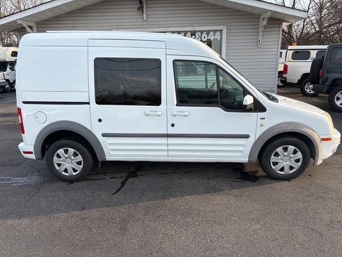 Used 2011 Ford Transit Connect XLT image 2
