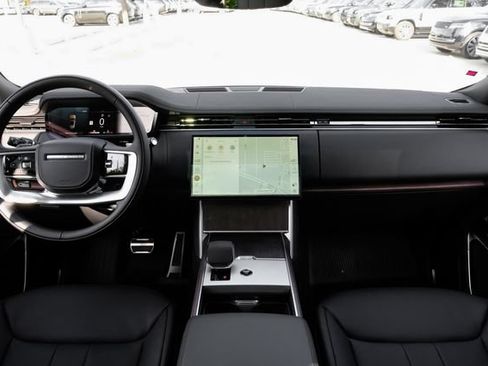 New 2026 Land Rover Range Rover Long Wheelbase SE AWD/4WD image 19