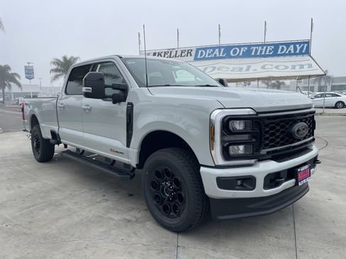 New 2026 Ford F350 Lariat w/ Black Appearance Package image 7