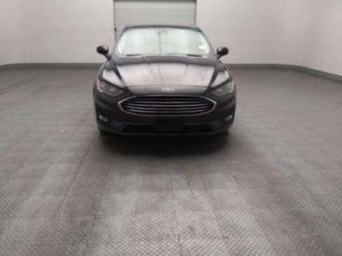 Used 2019 Ford Fusion SE w/ Equipment Group 151A FWD image 14