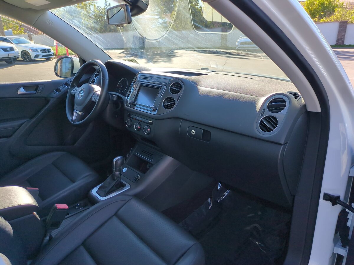 Used 2017 Volkswagen Tiguan Wolfsburg Edition FWD image 29