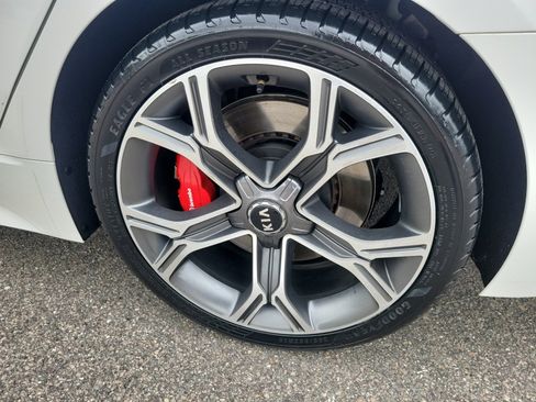 Used 2020 Kia Stinger GT2 AWD/4WD image 26