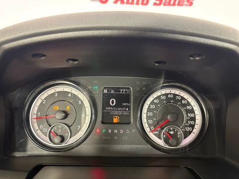 Used 2019 RAM 1500 Classic SLT RWD image 22