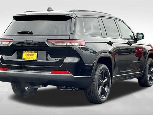 New 2025 Jeep Grand Cherokee L Limited w/ Black Appearance Package image 16