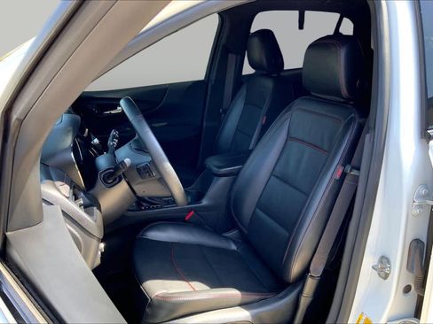 Certified 2023 Chevrolet Equinox RS w/ RS Leather Package AWD/4WD image 8