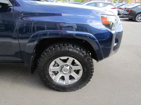Used 2019 Toyota 4Runner TRD Off-Road AWD/4WD image 19