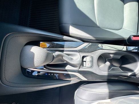 Used 2020 Toyota Corolla XLE image 23