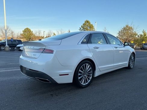 Used 2017 Lincoln MKZ Premiere image 5