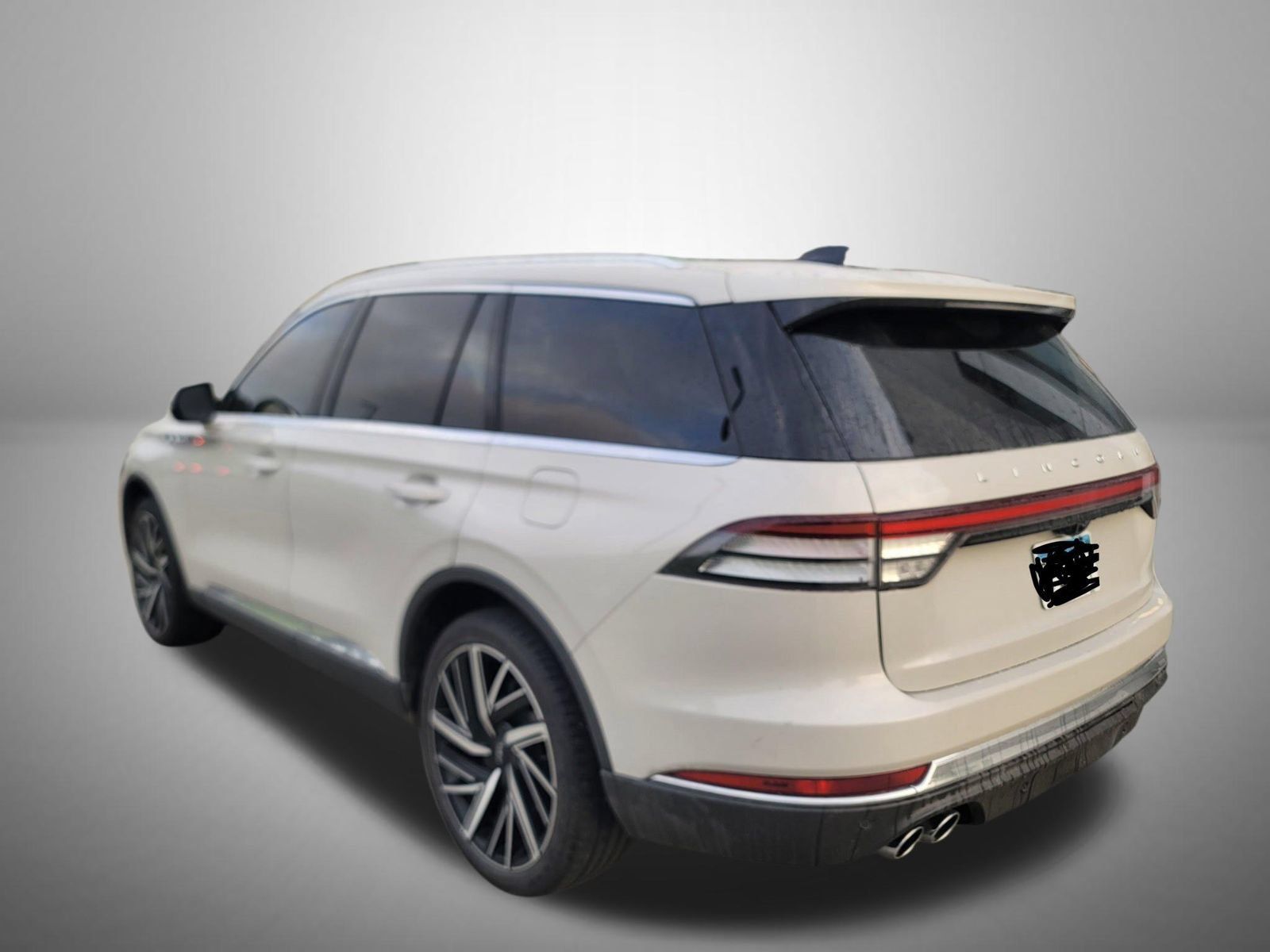 Used 2025 Lincoln Aviator Reserve w/ Equipment Group 201A AWD/4WD image 3