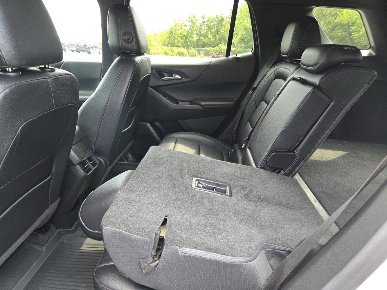 Used 2025 Chevrolet Equinox LT w/ Convenience Package II AWD/4WD image 26