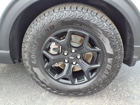 Used 2023 Ford Explorer Timberline AWD/4WD image 9