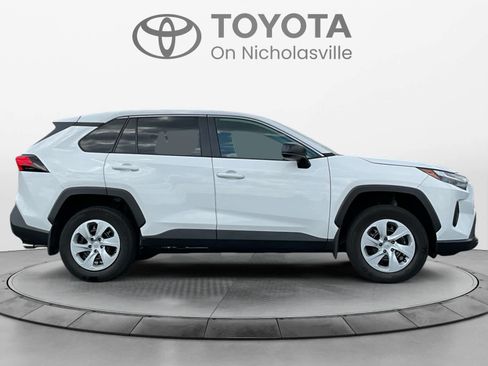 Used 2023 Toyota RAV4 LE FWD image 6