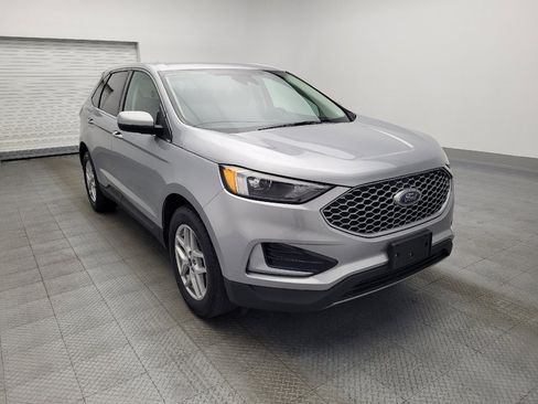 Used 2024 Ford Edge SEL image 13