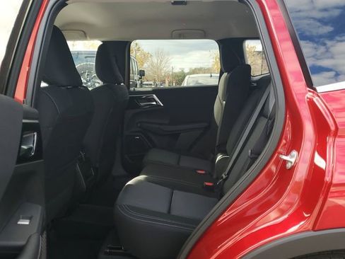 New 2026 Mitsubishi Outlander ES image 11