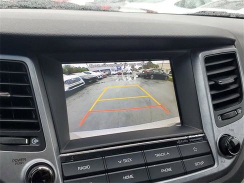 Used 2018 Hyundai Tucson Value w/ Cargo Package image 18