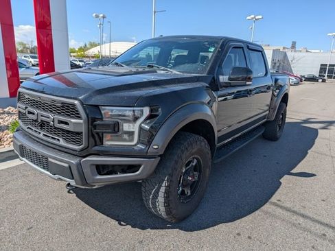 Used 2017 Ford F150 Raptor w/ Equipment Group 802A Luxury AWD/4WD image 2