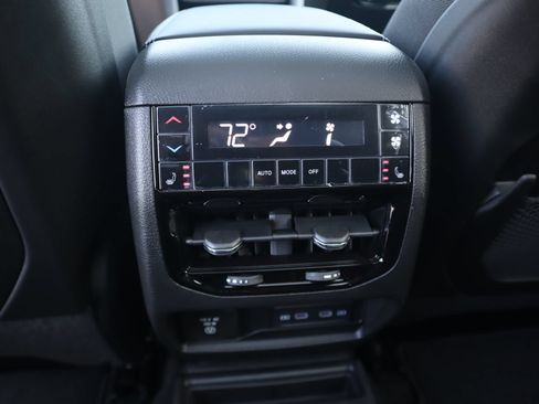 New 2026 Jeep Grand Cherokee L Limited w/ Limited Altitude Package AWD/4WD image 17