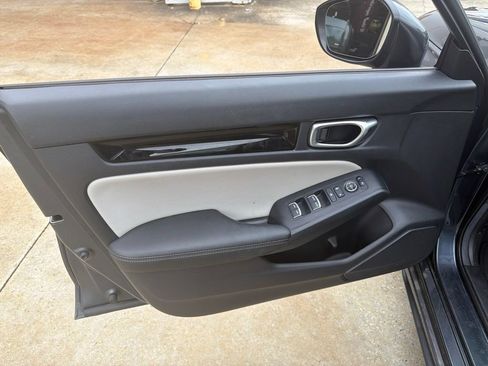 Used 2024 Honda Civic EX-L image 36