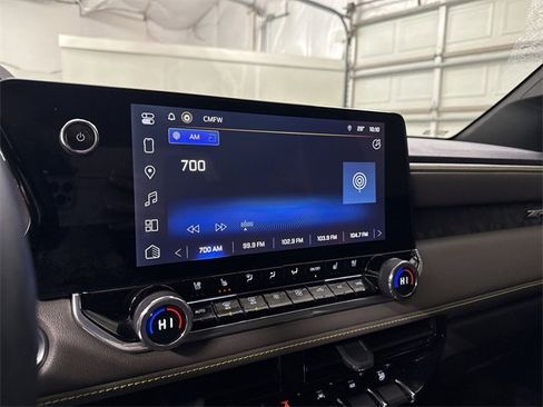 Used 2024 Chevrolet Colorado ZR2 w/ ZR2 Convenience Package III image 32