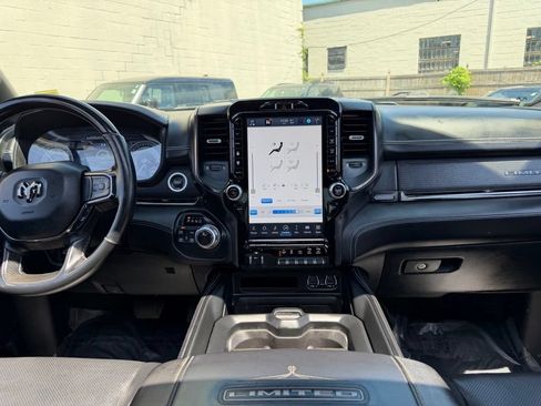 Used 2022 RAM 1500 Limited AWD/4WD image 13
