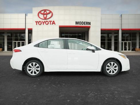 New 2026 Toyota Corolla LE FWD image 22