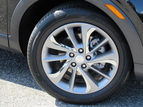 Used 2023 Buick Encore GX Essence w/ Experience Buick Package image 7