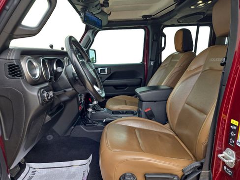 Used 2021 Jeep Gladiator Rubicon image 12