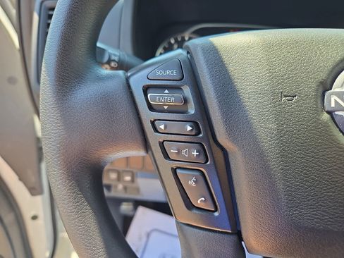 Used 2022 Nissan Frontier S AWD/4WD image 21