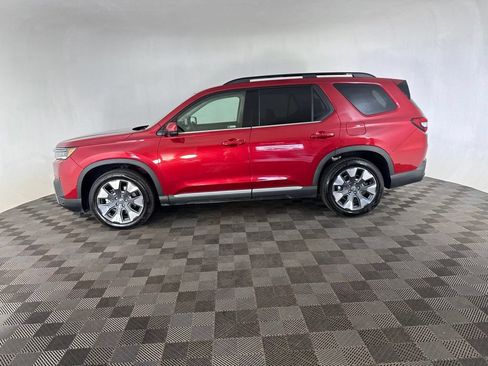 Certified 2026 Honda Pilot Touring image 9