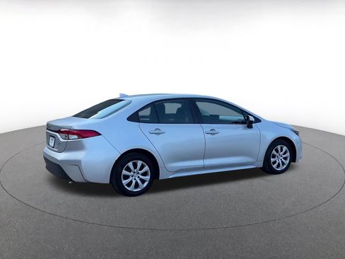 Used 2025 Toyota Corolla LE FWD image 15