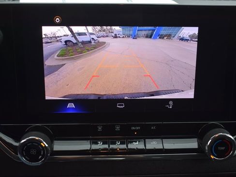 Used 2024 Chevrolet Colorado W/T w/ WT Convenience Package II image 23