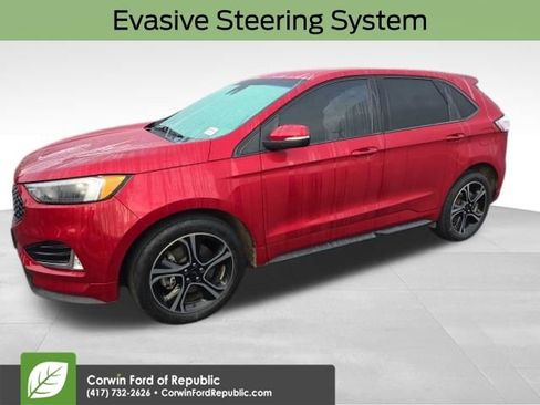Used 2020 Ford Edge ST image 11