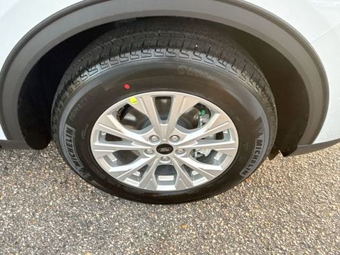 New 2026 Ford Escape Active image 15
