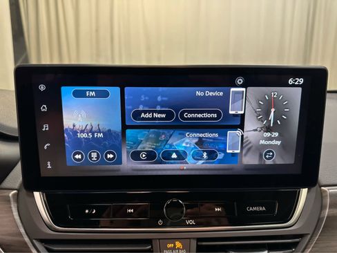 New 2025 Nissan Altima 2.5 SV image 15