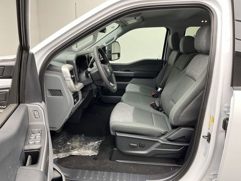 New 2026 Ford F250 XLT AWD/4WD image 3