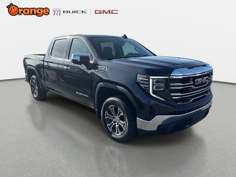 Used 2025 GMC Sierra 1500 SLT AWD/4WD image 1