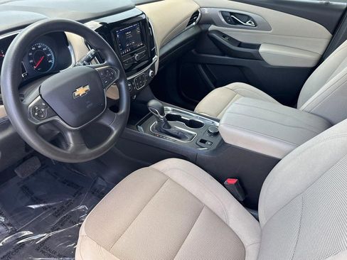 Used 2023 Chevrolet Traverse LS w/ Safety Package FWD image 4